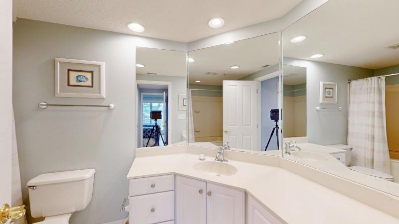 5502 Hampton Place South - image 18