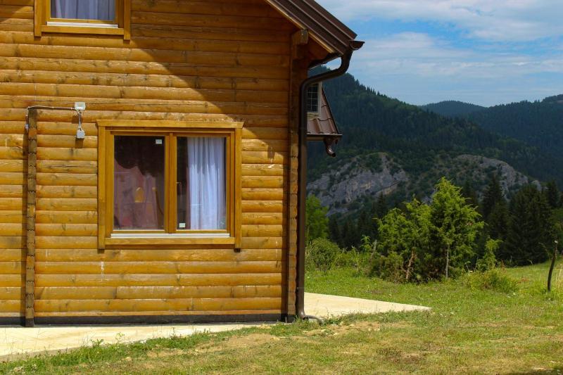 One-Bedroom House image 2