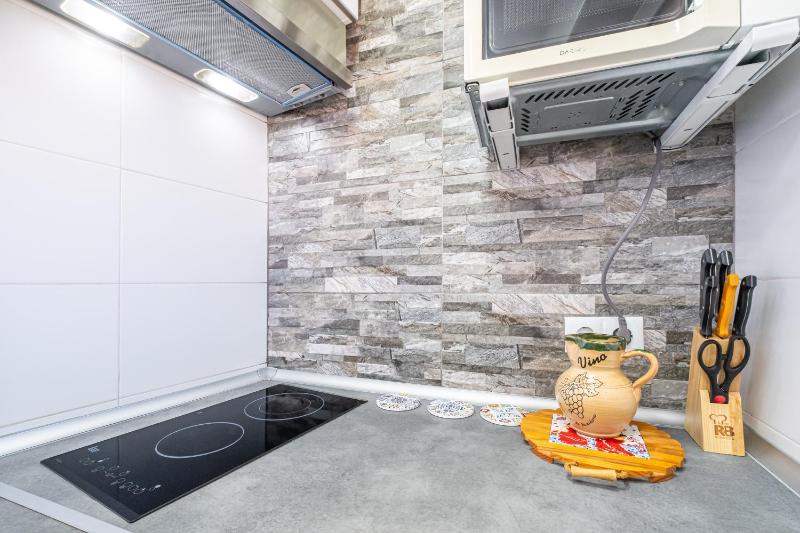 Apartment image 3