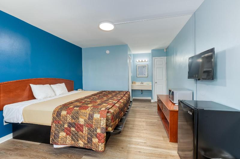 King Room image 2