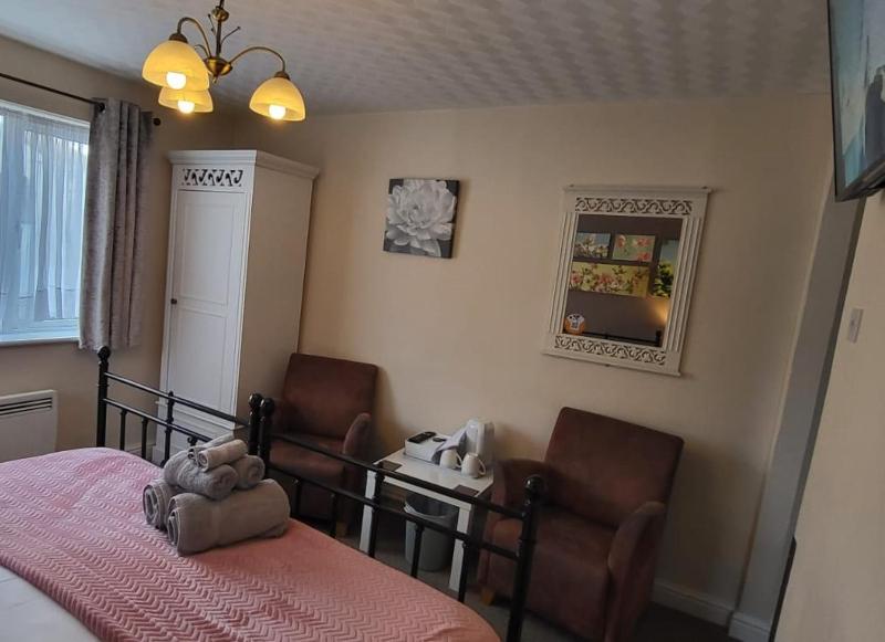 Ferndene Guest House - image 40