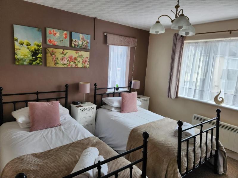 Ferndene Guest House - image 29