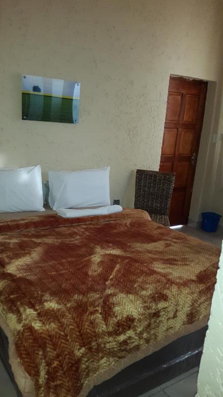 Monarchy Guest House - image 7