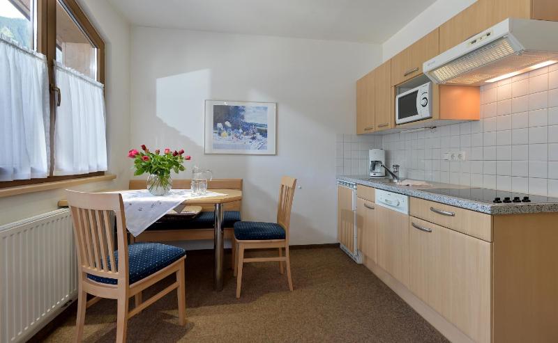 Two-Bedroom Apartment with Balcony image 3