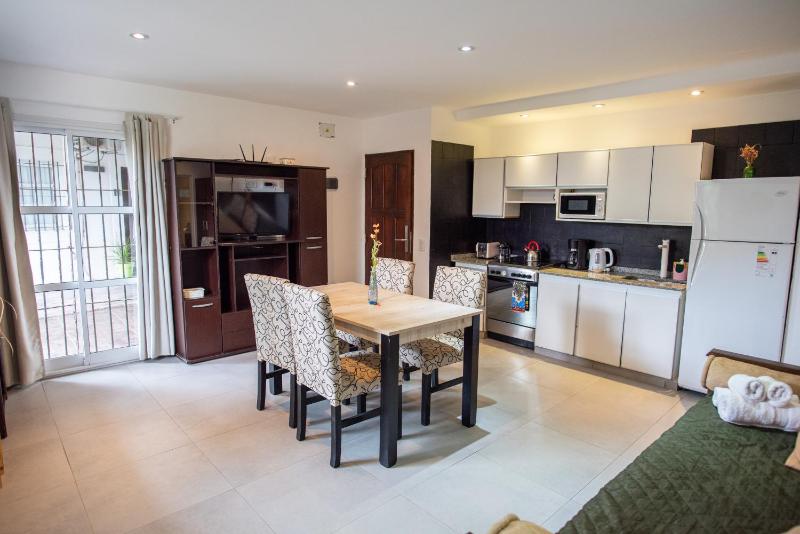 Apartamentos del mar II - image 8