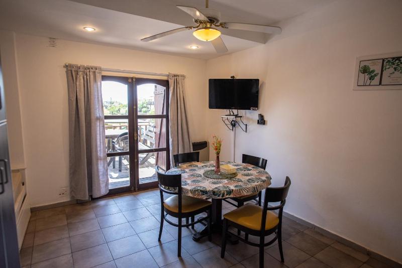 Apartamentos del mar II - image 39