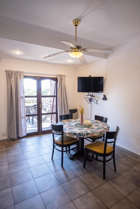 Apartamentos del mar II - image 6