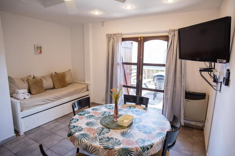 Apartamentos del mar II - image 12