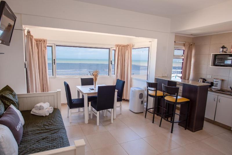 Apartamentos del mar - image 23