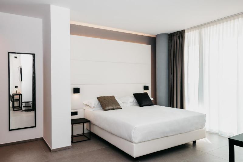Junior Suite image 4