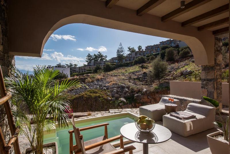 Luxury Room with Plunge Pool image 1