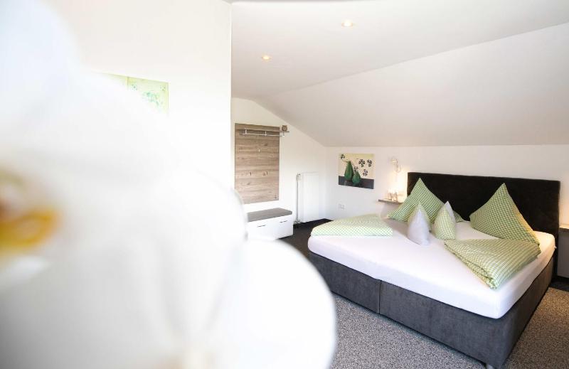 Doppelzimmer Deluxe mit Balkon image 1
