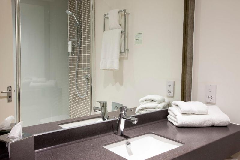 Premium Double Room image 4