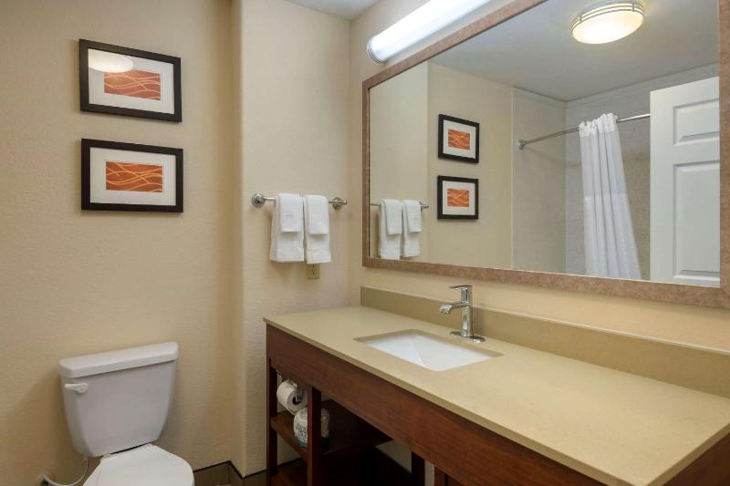 King Room - Non-Smoking image 4