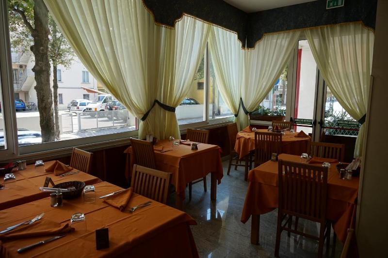 Hotel Flora - image 50