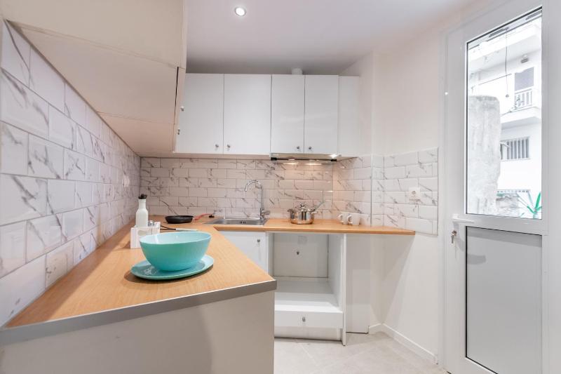 One-Bedroom Apartment image 1