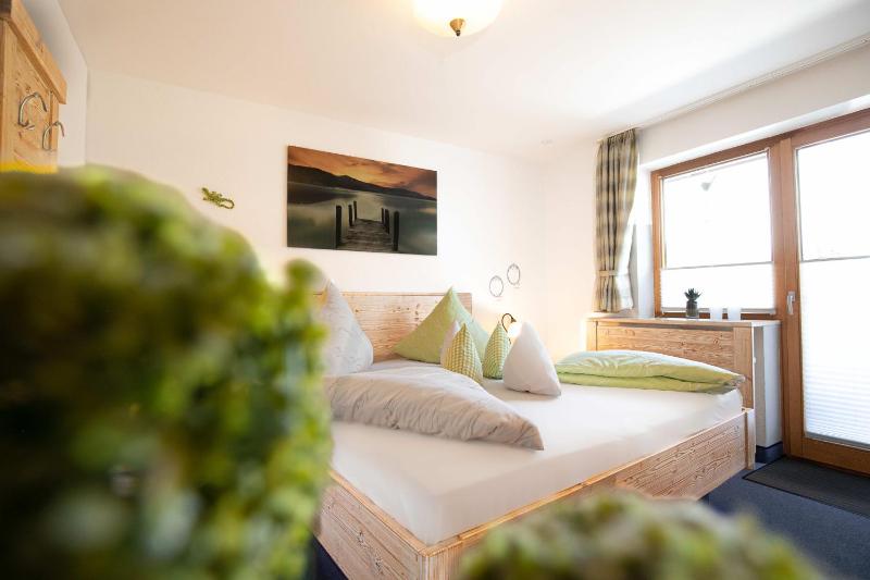 Doppelzimmer Standard mit Balkon image 3