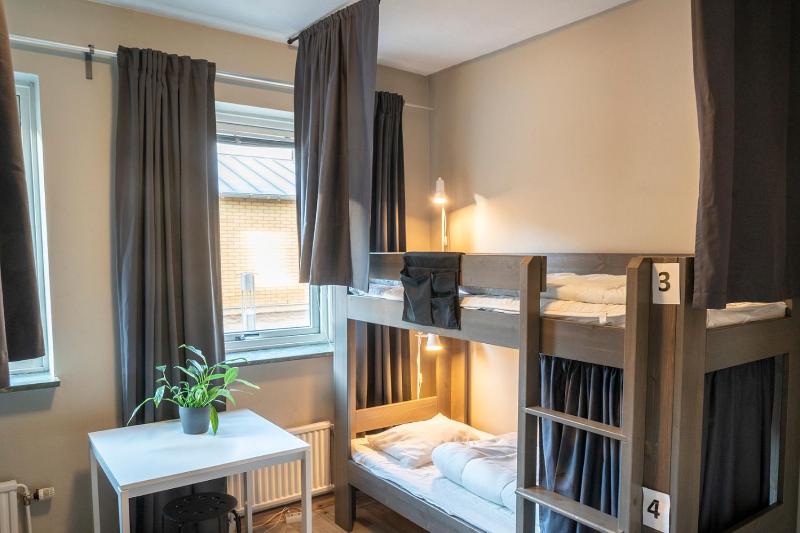 MALE ONLY- Bed in 8-Bed Dormitory Room image 3