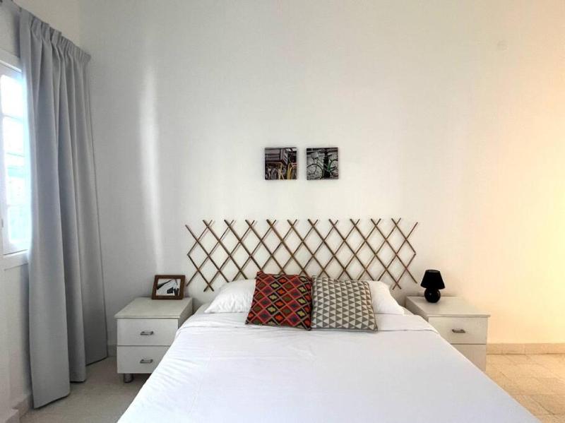 Sunlit 2BR apt on MarMikhael Stairs - image 16