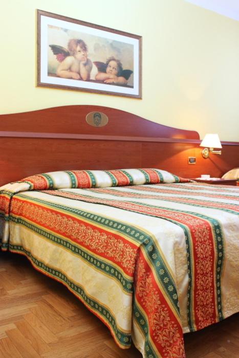 Double or Twin Room image 2