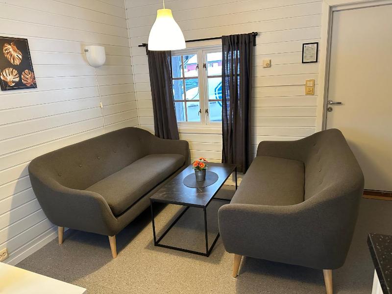 Two-Bedroom House image 3