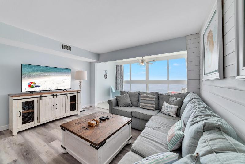 Edgewater West 94 - image 17