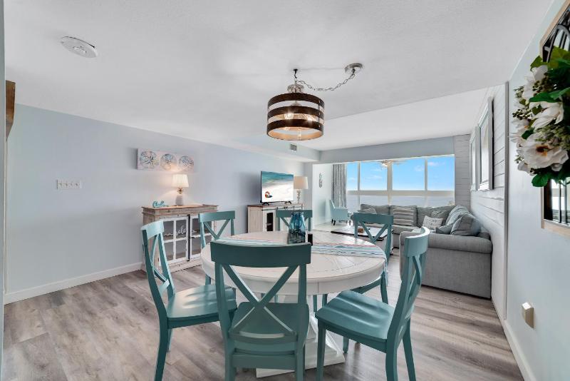 Edgewater West 94 - image 11