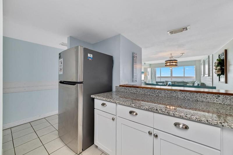 Edgewater West 94 - image 9