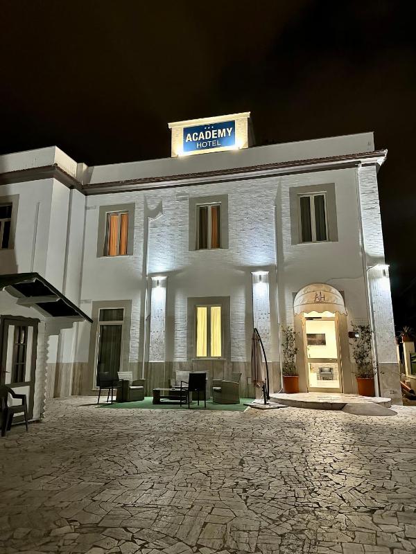 Academy Hotel - image 1