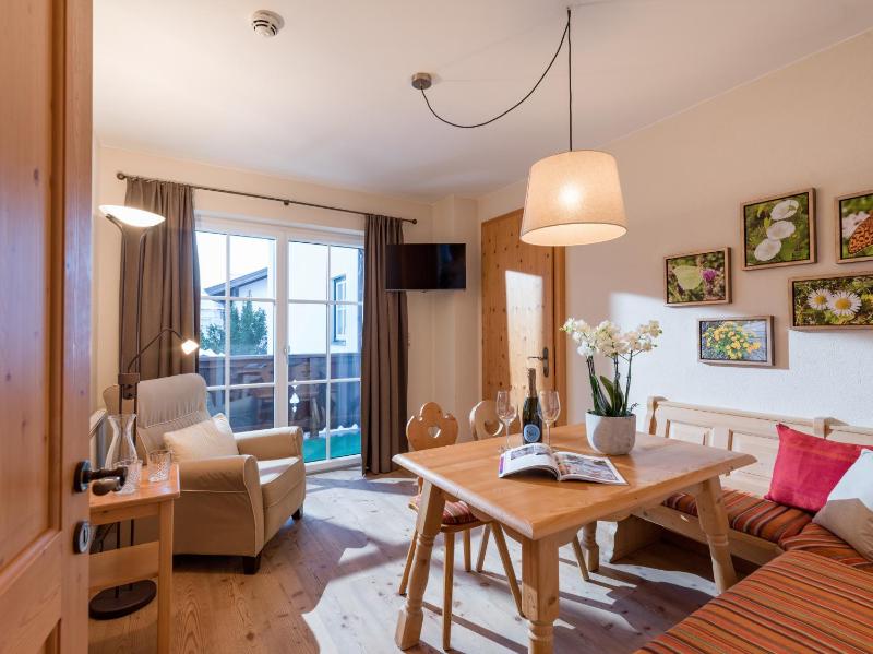 One-Bedroom Apartment image 1