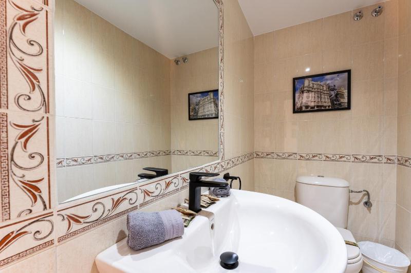Stylish Seaview Townhouse 3BR Pool 4 Terraces - image 31