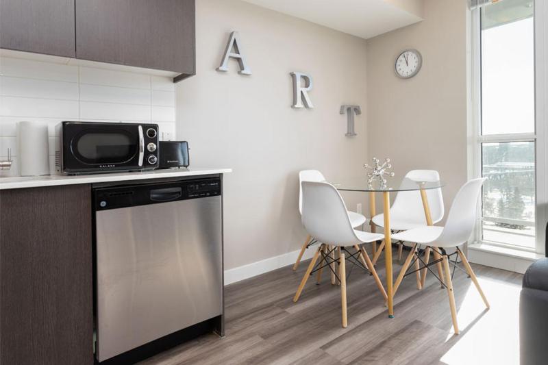 Hendrix Luxury Apartments by Corporate Stays - image 23