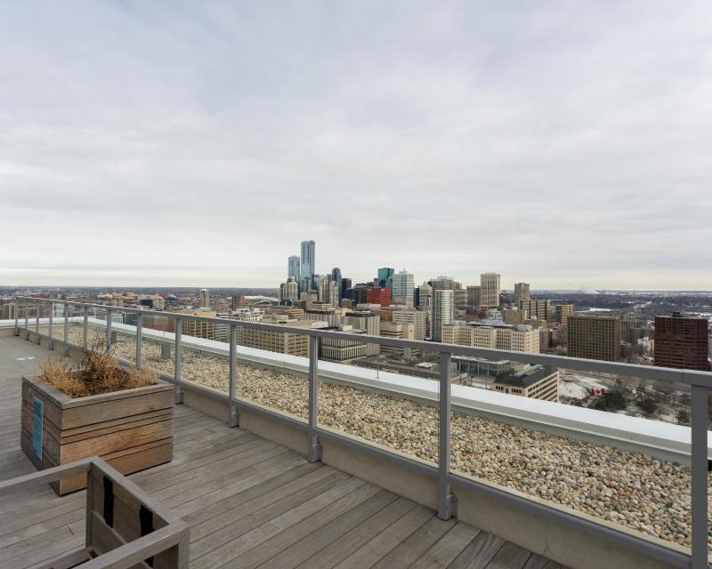 Hendrix Luxury Apartments by Corporate Stays - image 11