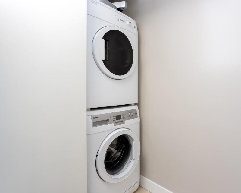 Hendrix Luxury Apartments by Corporate Stays - image 10