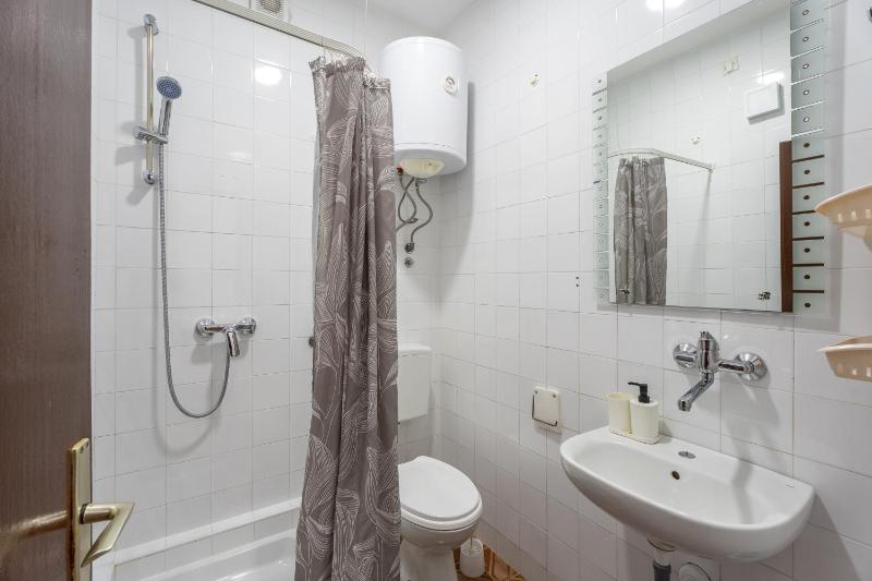 Double Room with Balcony image 3
