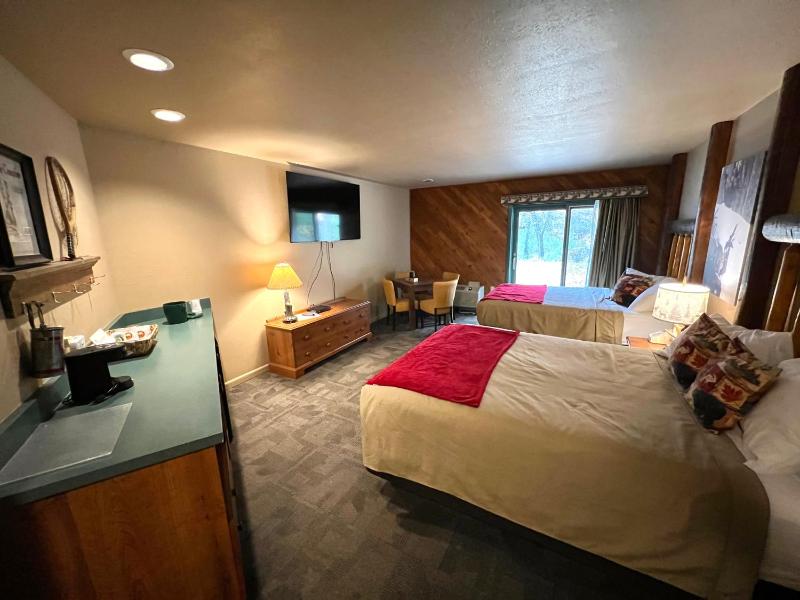 Superior Queen Room image 1