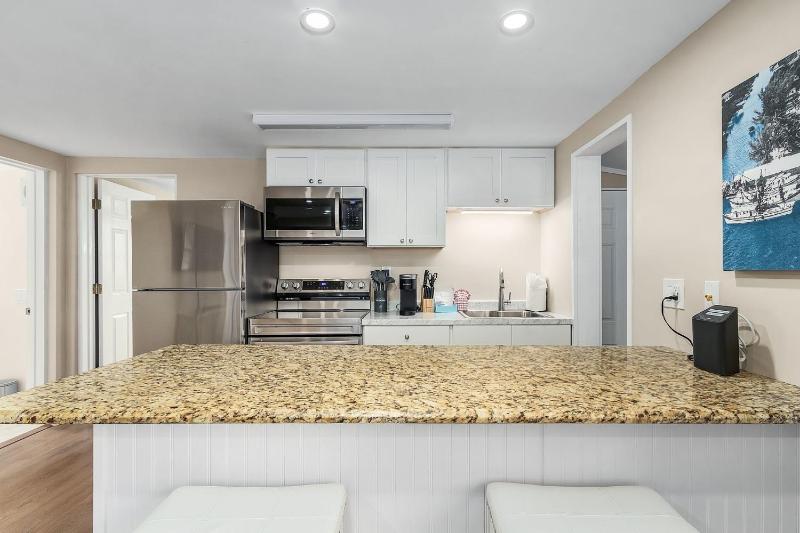 1030 Second Street home - image 15