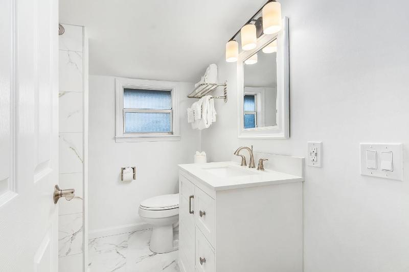 1030 Second Street home - image 8