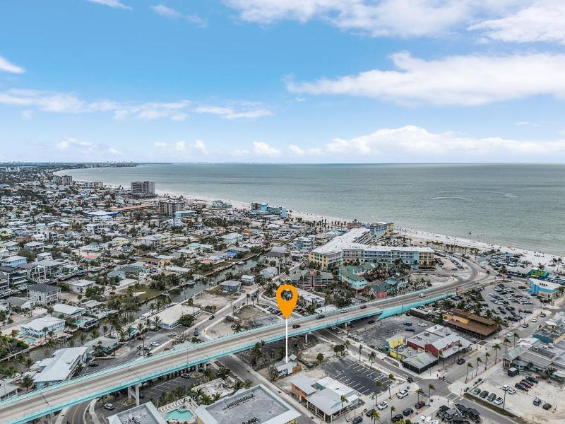 1030 Second Street home - image 9