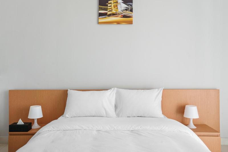 Spacious Studio In Prime Dubailand Location Images