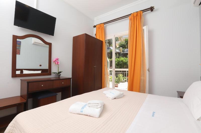 One bedroom apartment (2-3 Adults) image 3