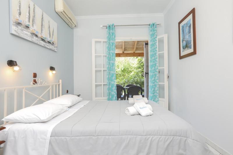 Two Bedroom Apartment (4-5 Adults) image 3