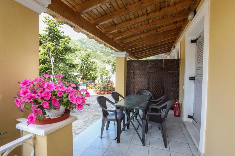 Two Bedroom Apartment (4-5 Adults) image 2