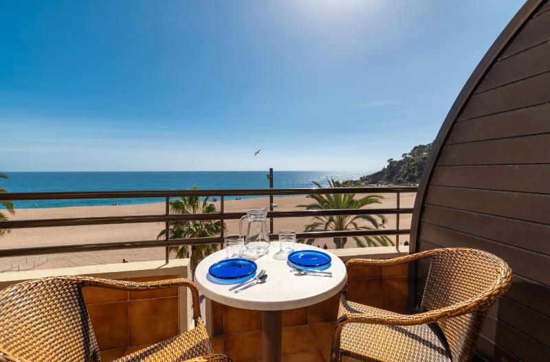 Studio with Sea View image 2