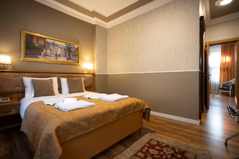 Two-Bedroom Family Suite image 4