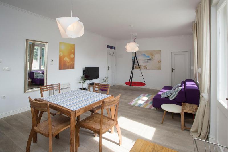 Apartment with Balcony image 3