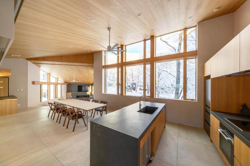 Villa Lily by Hakuba White Fox Company - image 13