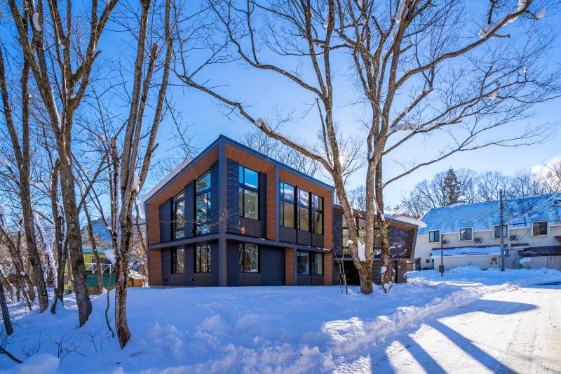 Villa Lily by Hakuba White Fox Company - image 7