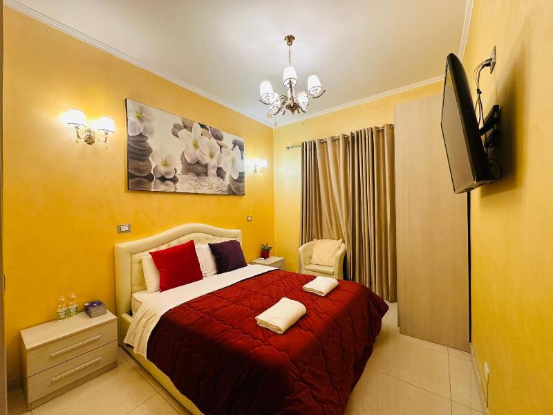Double Room with Private Bathroom image 4