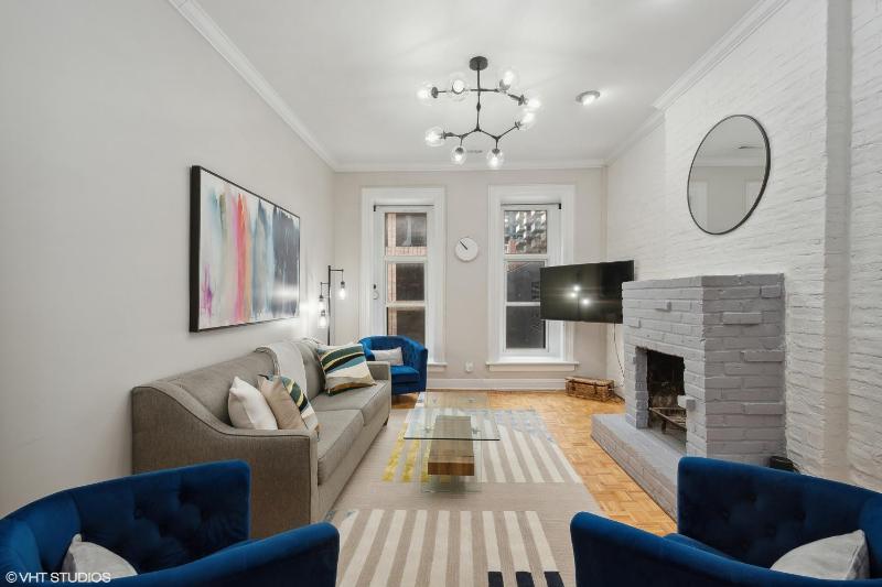 Brilliant Downtown Chicago 3-Bedroom Condominium - image 12
